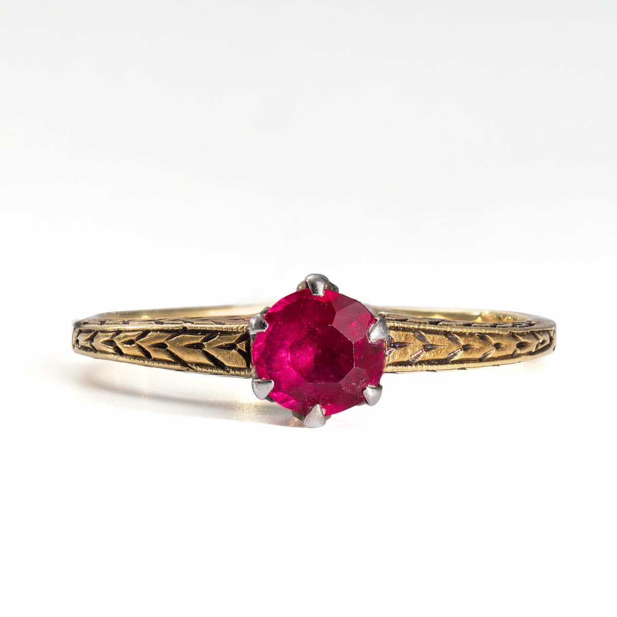 Find authentic antiwue and vintage jewelry for sale under $1000