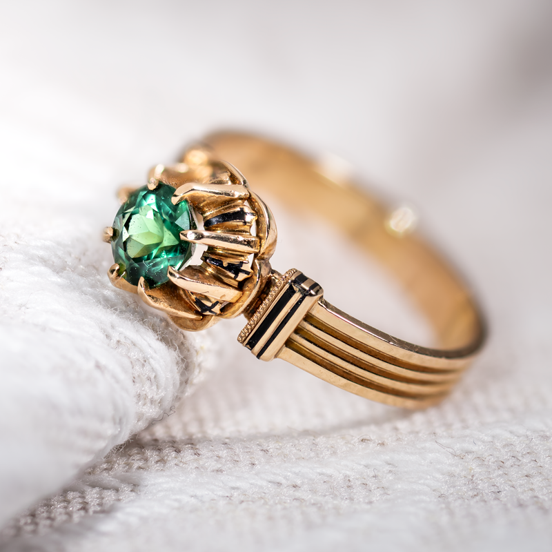 Late Victorian / Edwardian 18K Gold Green Tourmaline Ring