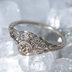 Authentic Edwardian to Art Deco Transitional Old Mine Cut Diamond Ring in 18K Gold, Circa 1915–1925