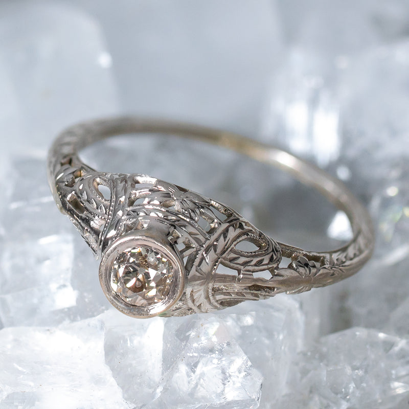 Authentic Edwardian to Art Deco Transitional Old Mine Cut Diamond Ring in 18K Gold, Circa 1915–1925