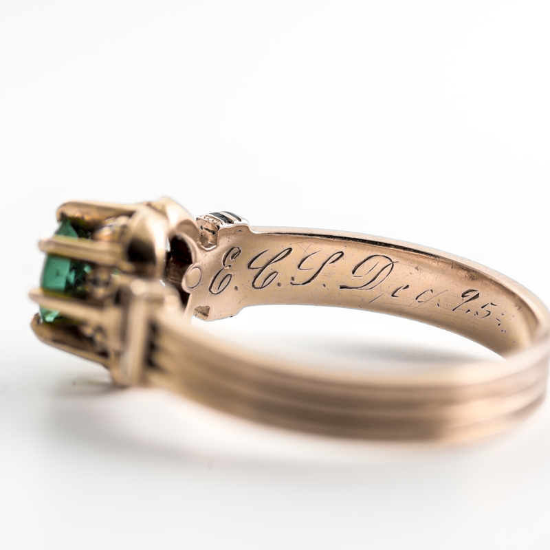 Late Victorian / Edwardian 18K Gold Green Tourmaline Ring