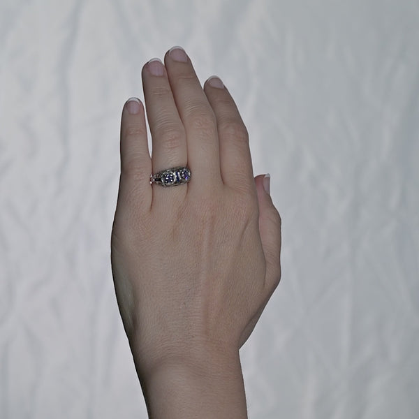 Video of No Heat sapphire ring