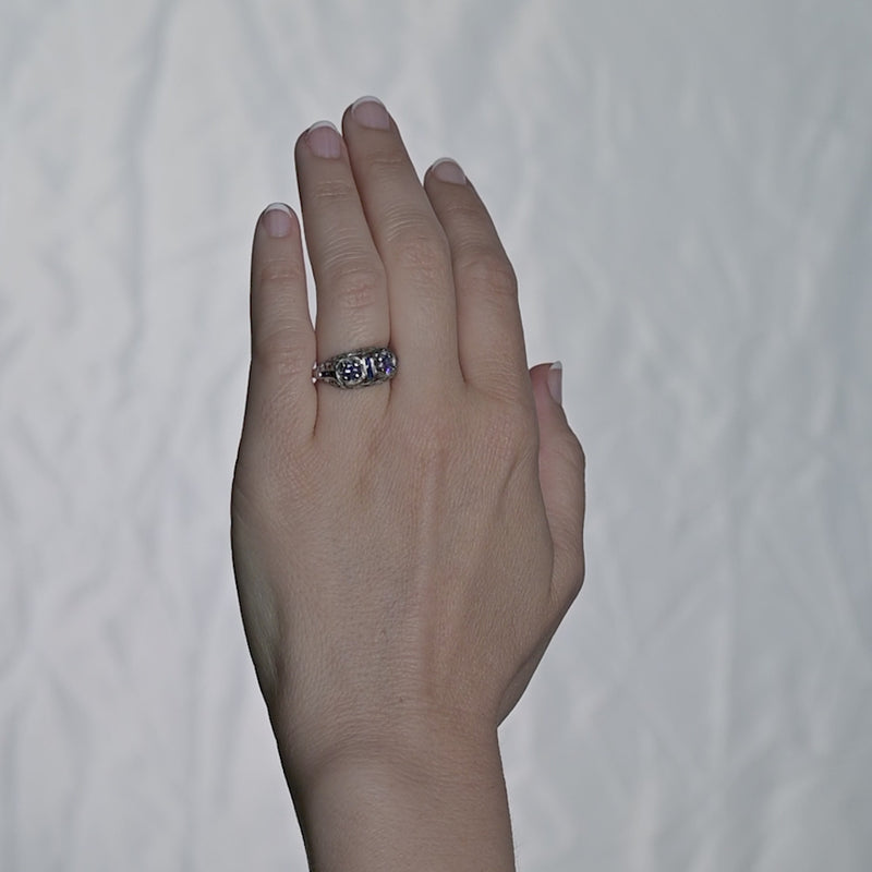 Video of No Heat sapphire ring