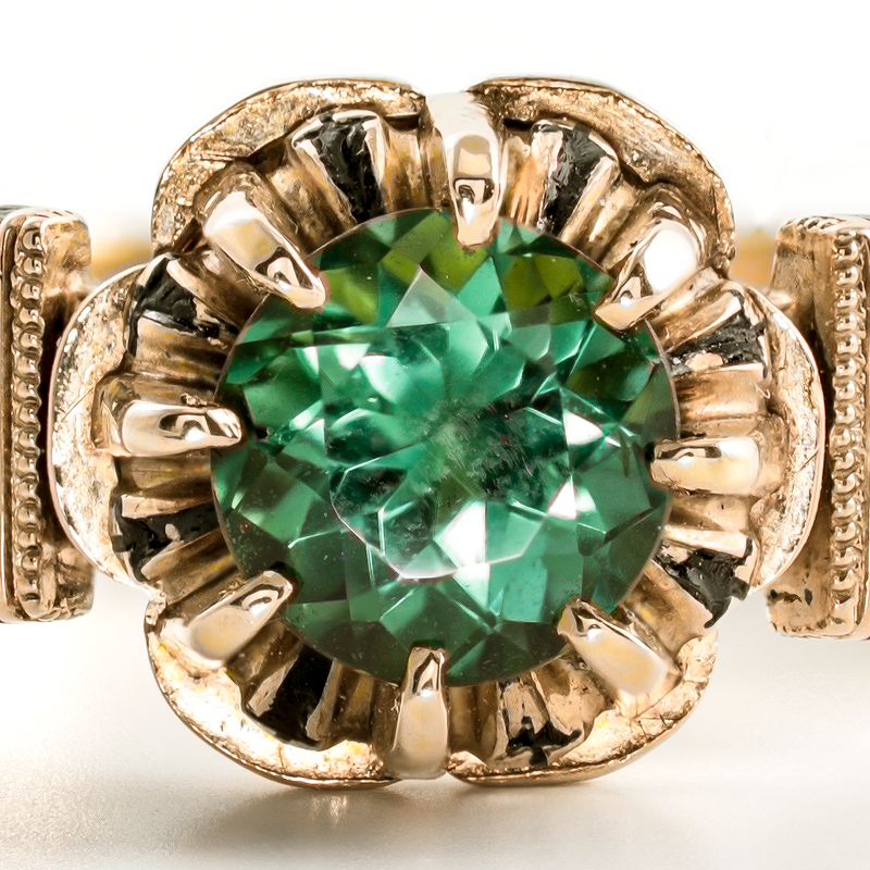 Late Victorian / Edwardian 18K Gold Green Tourmaline Ring